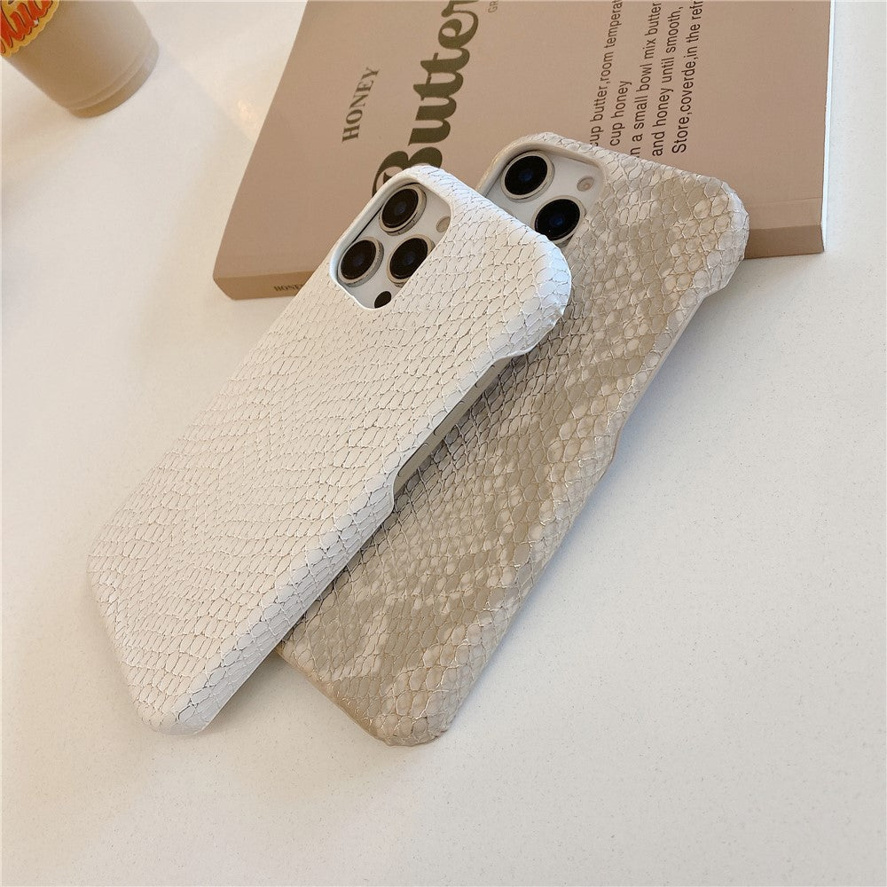 For iPhone 15 Pro Case Gold Thread Lacquered Snake Texture PU + PC Phone Back Cover